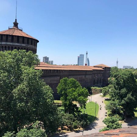 Breathtaking Castle View Youhosty - Quintino Sella Milan Luaran gambar